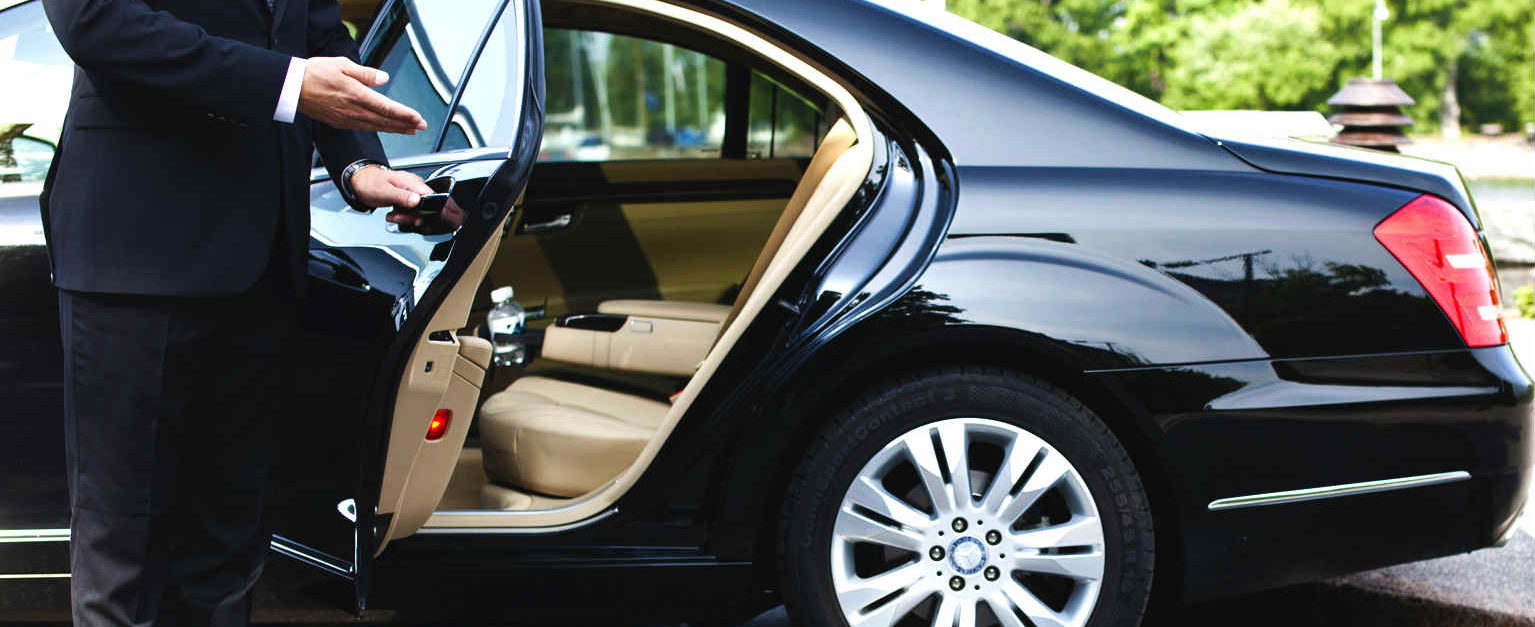 Limo-Service-for-Different-Occasions-1535x627